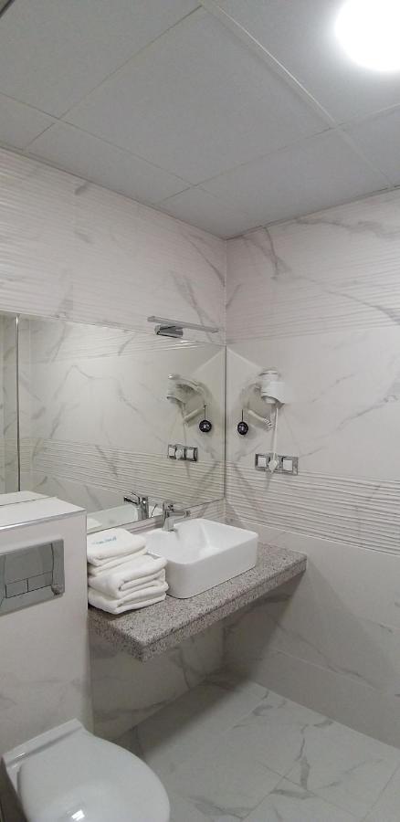 Хотел Визия Haskovo Ngoại thất bức ảnh