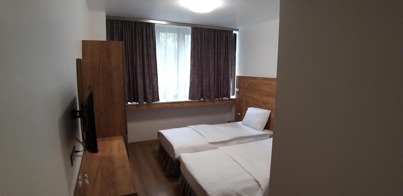 Хотел Визия Haskovo Ngoại thất bức ảnh